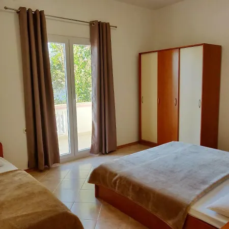 Apartment Rogoznica *
